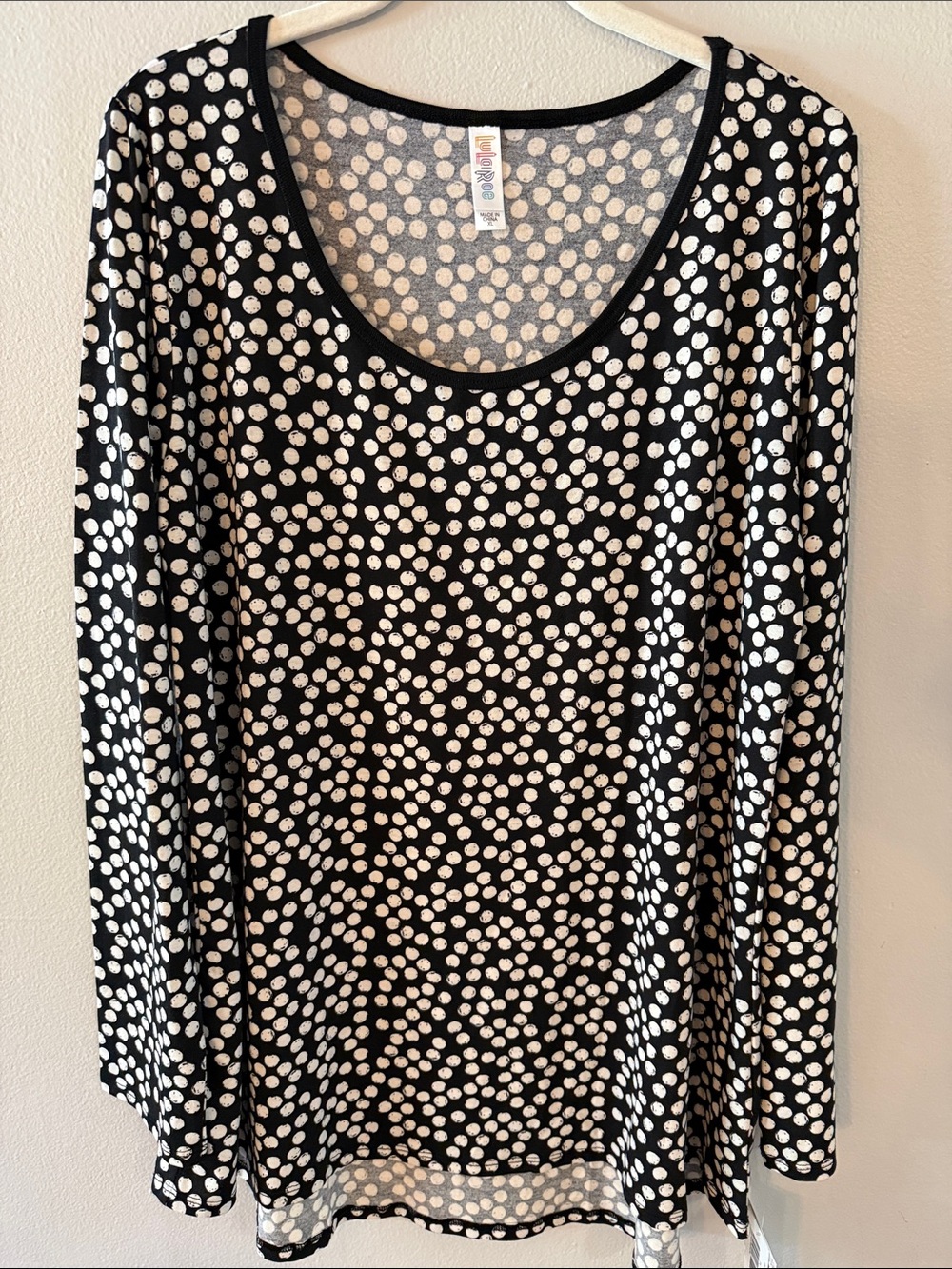 LuLaRoe Black and White Polka Dot Long Sleeve Scoop Neck Top